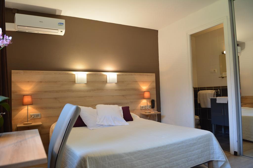 Hotel Le Grillon LʼÎle-Rousse Eksteriør billede