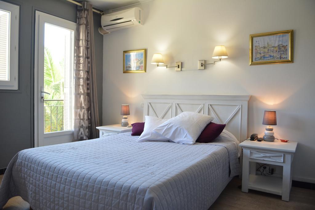 Hotel Le Grillon LʼÎle-Rousse Eksteriør billede