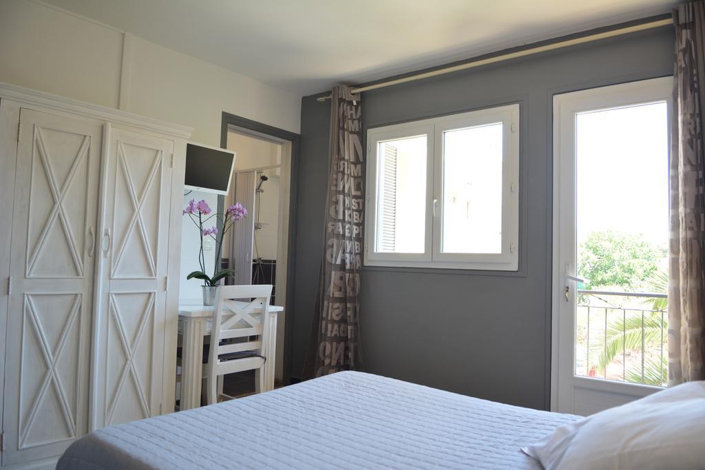 Hotel Le Grillon LʼÎle-Rousse Eksteriør billede