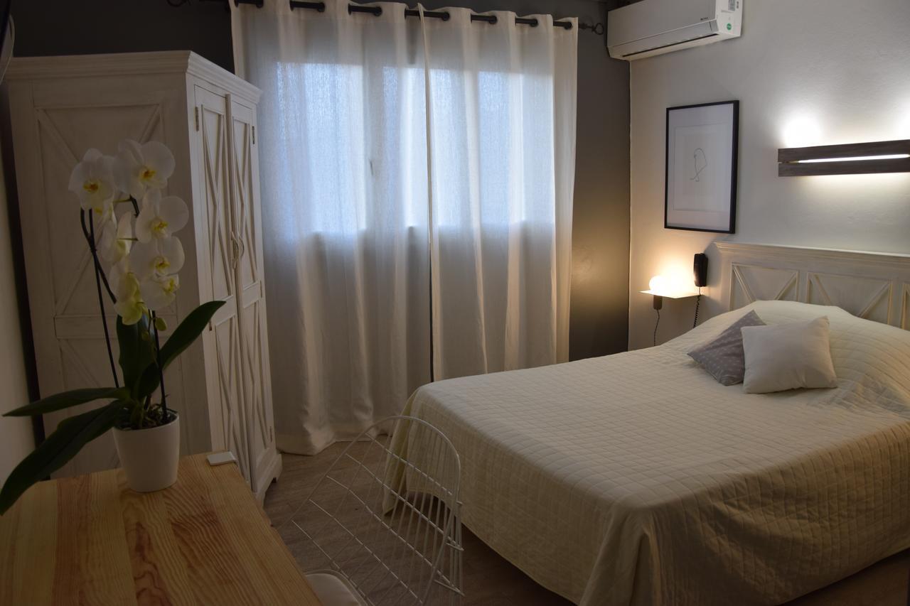 Hotel Le Grillon LʼÎle-Rousse Eksteriør billede